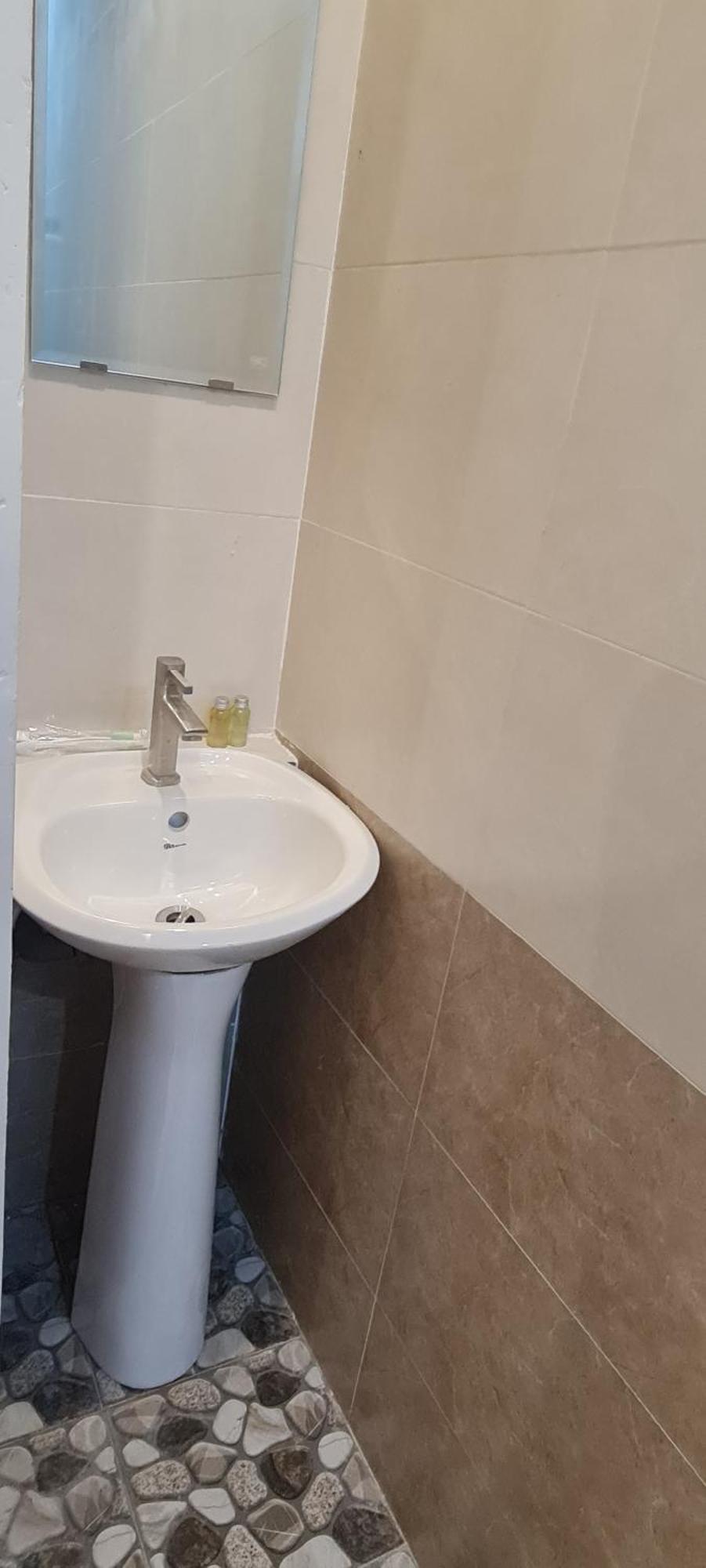 芹苴Grandma House公寓 外观 照片